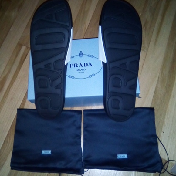 Brand new Prada Rubber pool slides - Picture 3 of 5